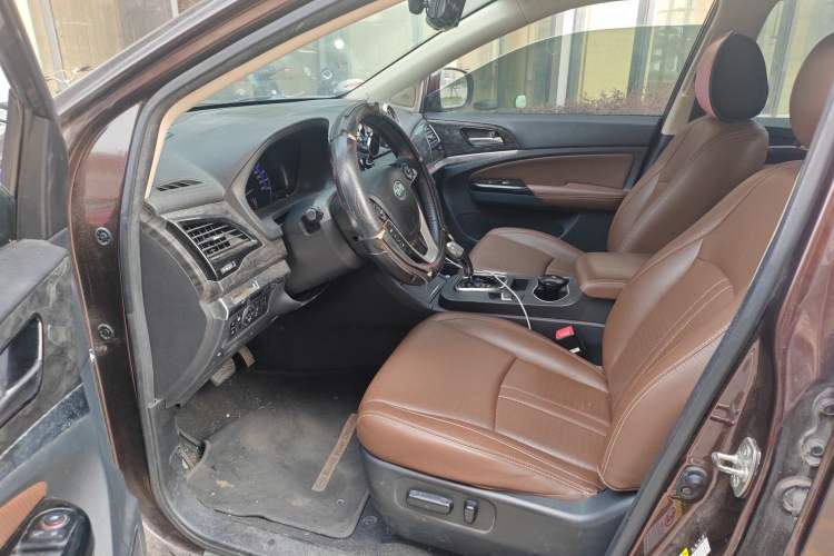 Used BYD S7 2016 2.0T Automatic Prestige Edition Left Front Seat