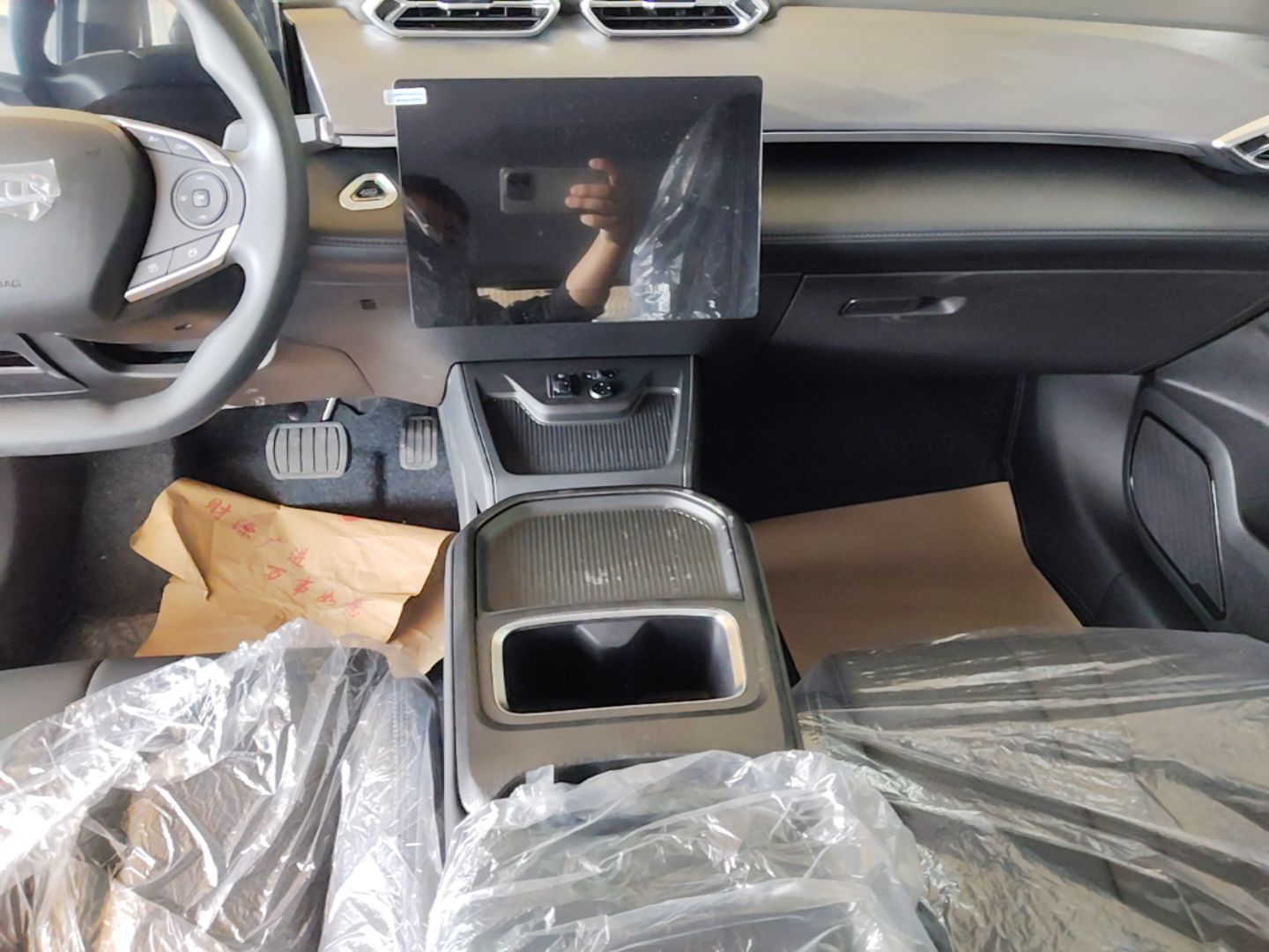 Dongfeng Aeolus SKY EV01 2025 530 km AIR Elite Edition — снимка 16