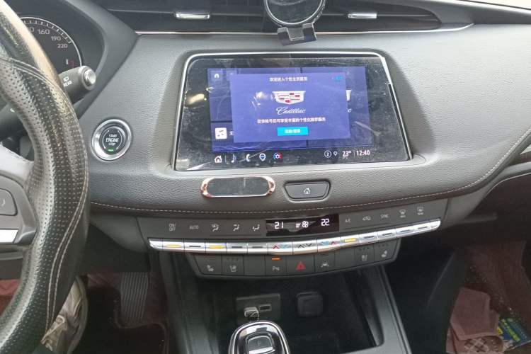 Used Cadillac XT4 2022 28T Two-Wheel Drive Prestige Version Audio And AC Panel