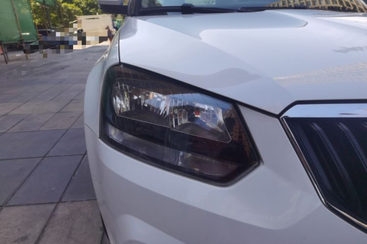 Used Skoda Yeti 2016 1.4TSI DSG Advanced Edition Right Front Headlight