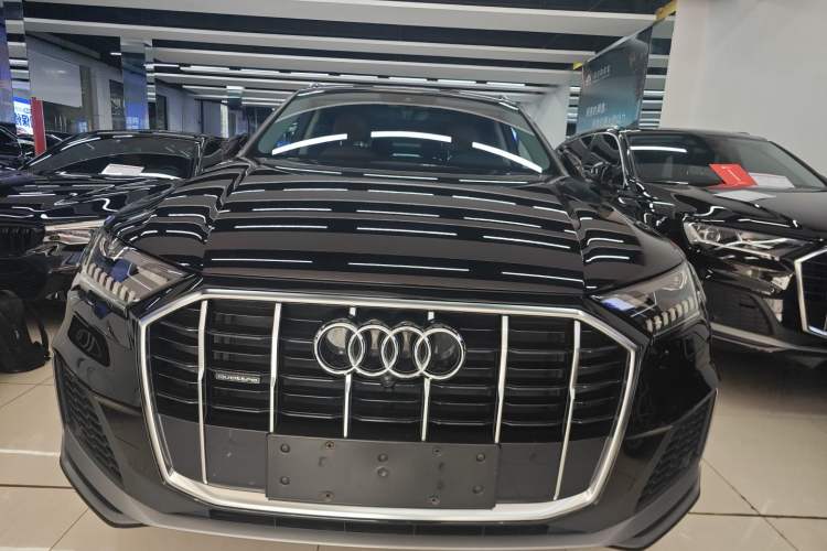 Used Audi Q7 2020 55 TFSI quattro S line sports model
