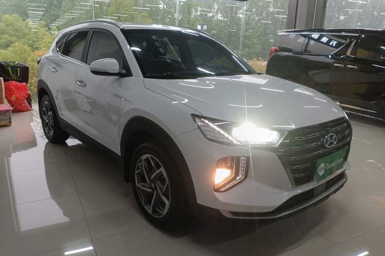 Used Hyundai Tucson 2020 280TGDi Two-Wheel-Drive GLS Smart Connectivity Version China VI Standard Exterior 1