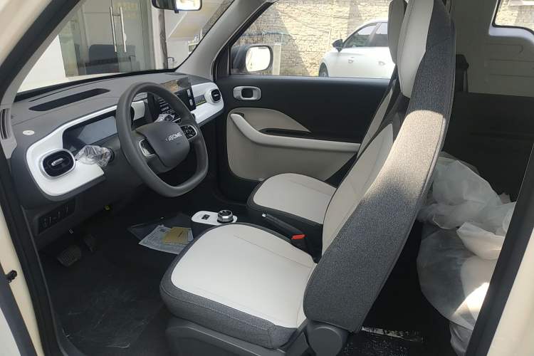 Used Geely Galaxy Panda 2025 210 km – Yuanqi Bear