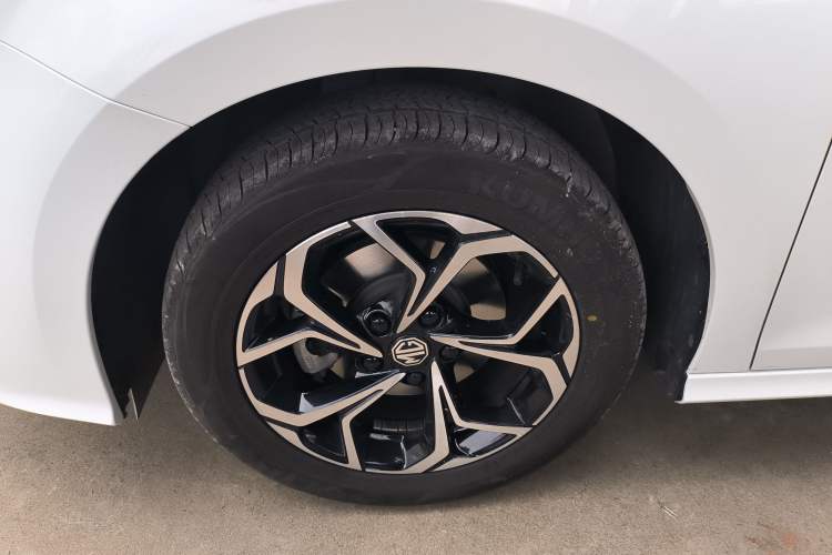 Used MG 5 2023 180 DVVT Manual Fashion Edition