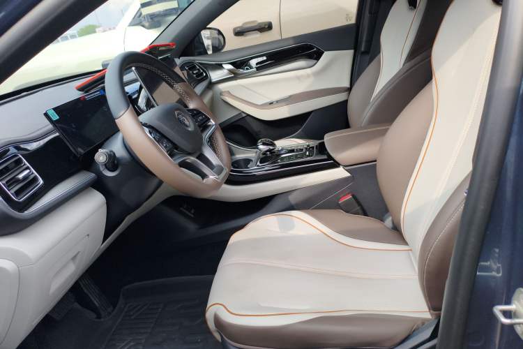 Used BYD Qin PLUS 2024 HONOR Edition DM-i 120KM Excellence Model Left Front Seat