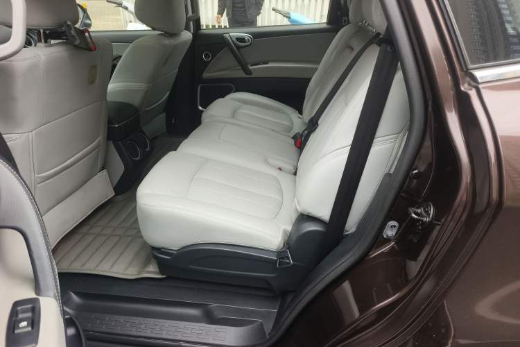 Used Luxgen Great 7 SUV 2014 2.2T Two-Wheel-Drive Smart Version
