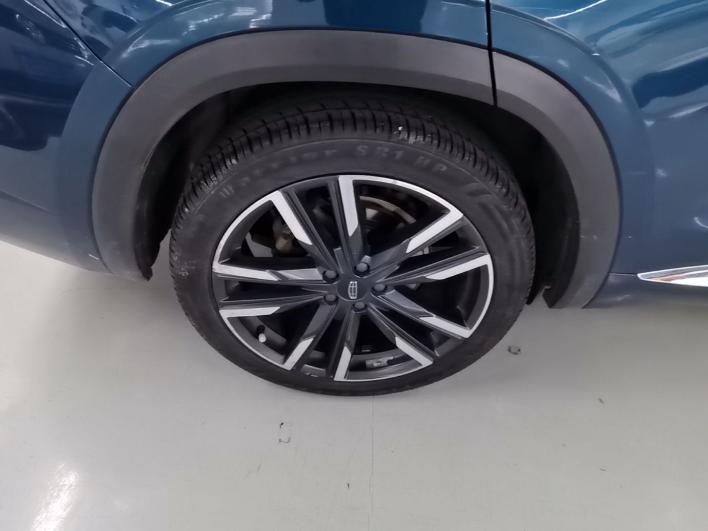 Geely Auto Monjaro L 2021 2.0TD DCT EVO Two-Wheel Drive Prestige Version — снимка 11