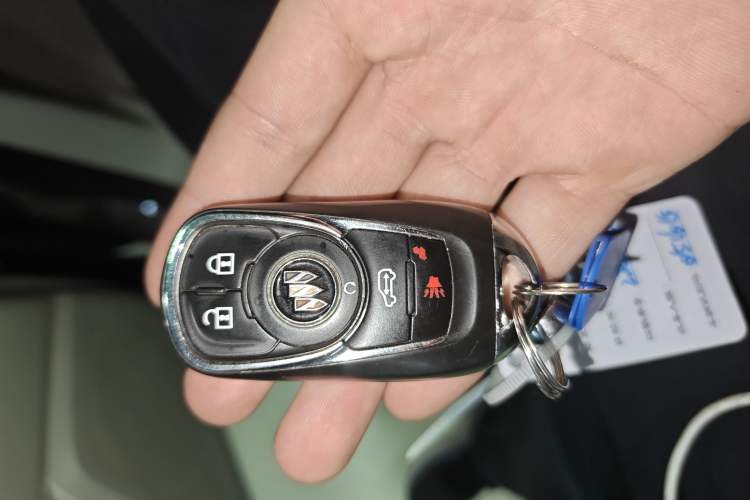 Used Buick GL8 2023 Land Executive Class 652T Luxury Model
