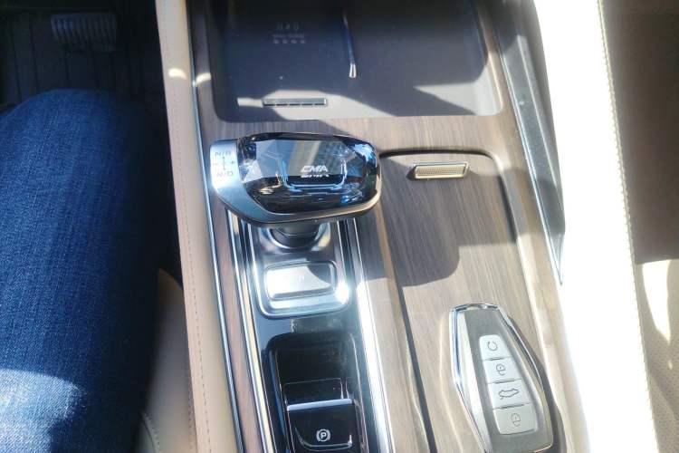 Used Geely Auto Monjaro L 2026 Model Oriental Yao 2.0TD Automatic Xiaohan Edition
