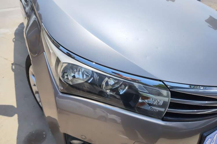 Used Toyota Corolla 2014 1.6L CVT GL-i Right Front Headlight