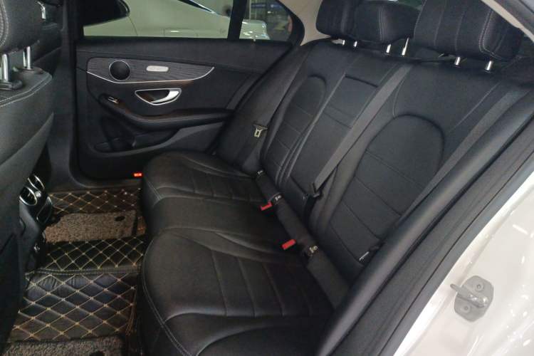 Used Mercedes-Benz C-Class 2021 C 200 L Fashion Edition Sport Version Left Rear Seat