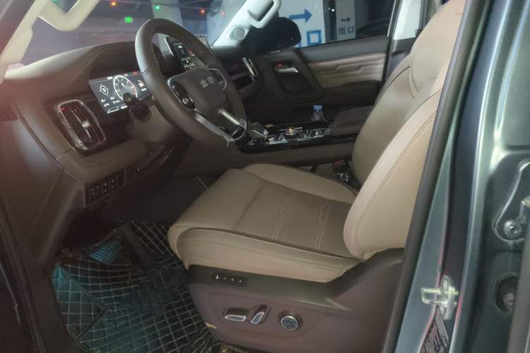 Used BAIC Off-Road BJ60 2022 2.0T May Day Edition Five Seats Left Front Seat