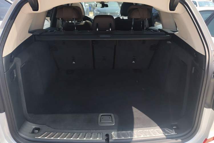 Used BMW X3 2021 xDrive28i M Sport Package Trunk