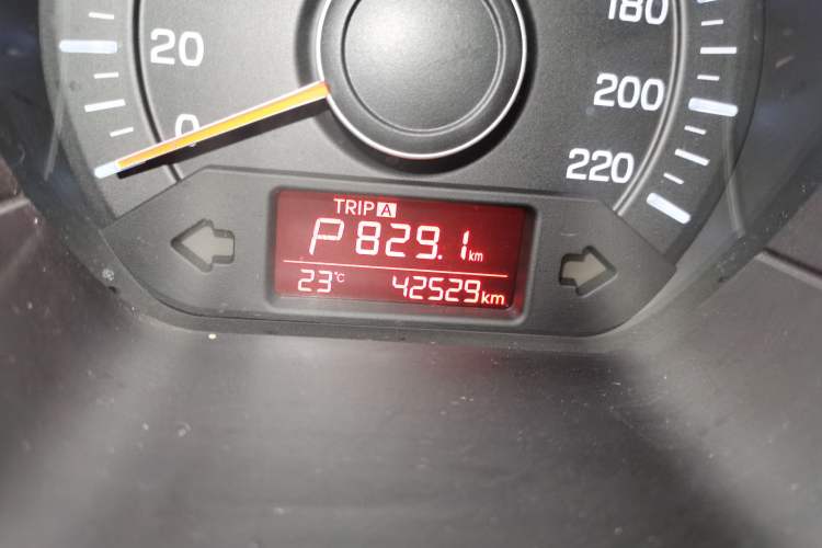 Used Kia K2 2015 Sedan 1.4L Automatic GLS