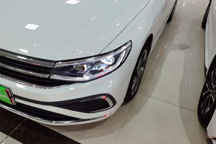 Used Volkswagen Bora 2025 200TSI DSG Enjoy PRO Edition Left Front Headlight