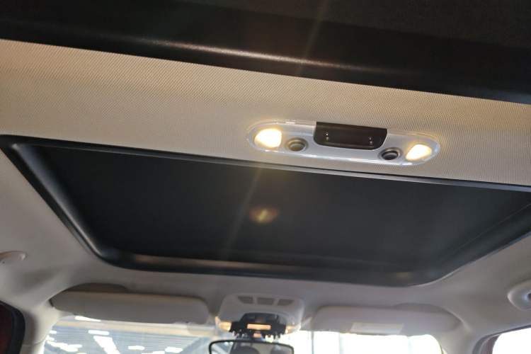 Used MINI MINI 2022 1.5T COOPER Classic Edition Five-Door Version