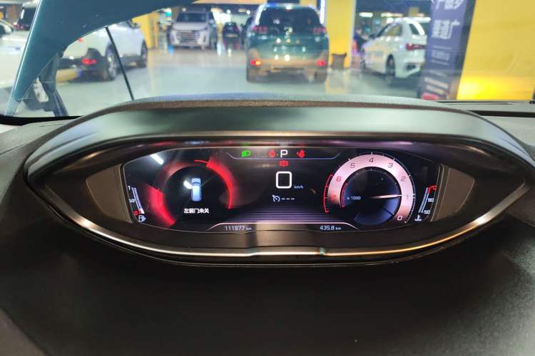 Used Peugeot 5008 2017 380THP 7-Seater Elite Edition
