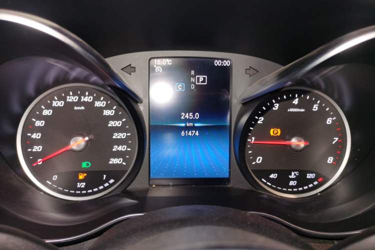 Used Mercedes-Benz C-Class 2019 C 180 L Fashion Edition Sport Version Instrument Cluster