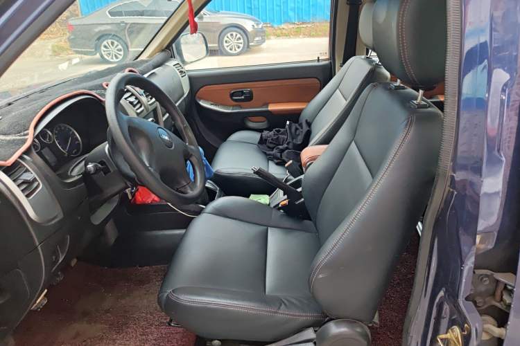 Used JMC Baodian 2016 2.8T New Value-Added Diesel Two-Wheel Drive Standard Version JX493ZLQ4G