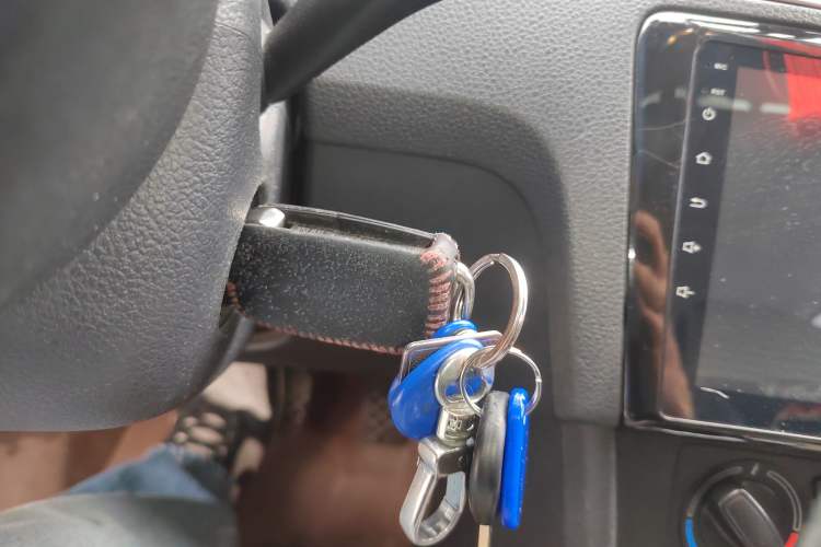 Used Skoda Rapid 2018 1.6L Automatic Comfort Edition Vehicle Key