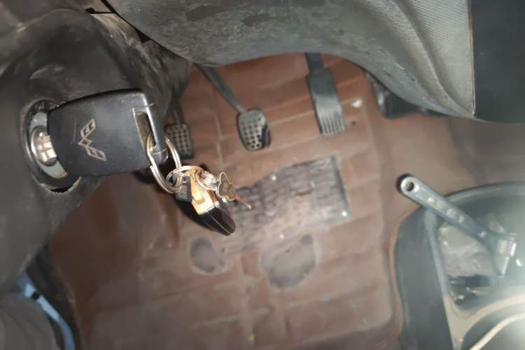 Used Wuling Rongguang 2014 1.2L S Base Model
