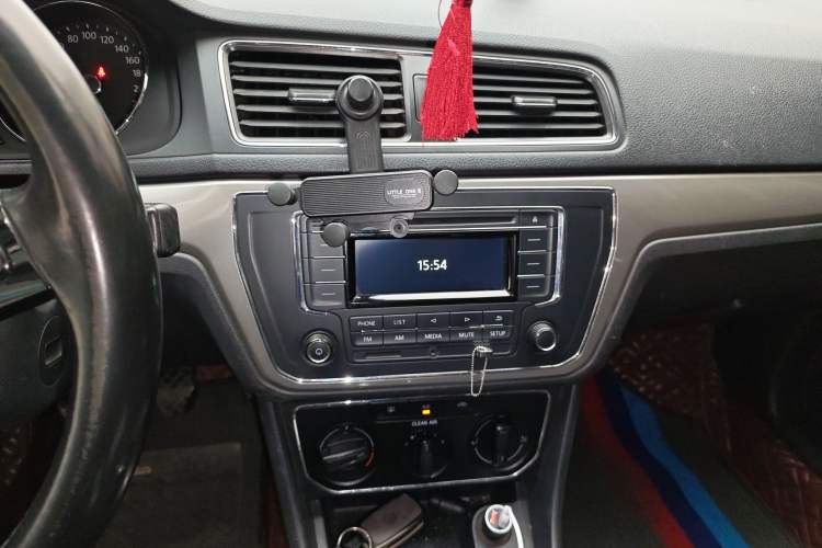 Used Volkswagen Lavida 2017 1.6L Manual Comfort Edition
