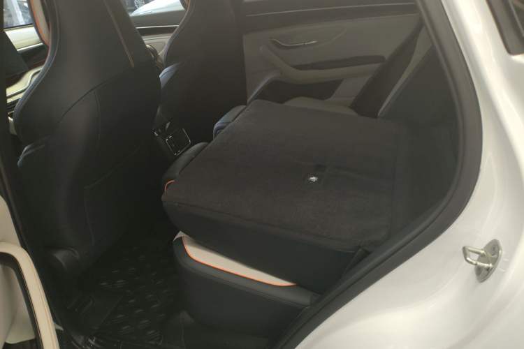 Used BYD Song PLUS New Energy 2021 DM-i 110KM Flagship PLUS Left Rear Seat