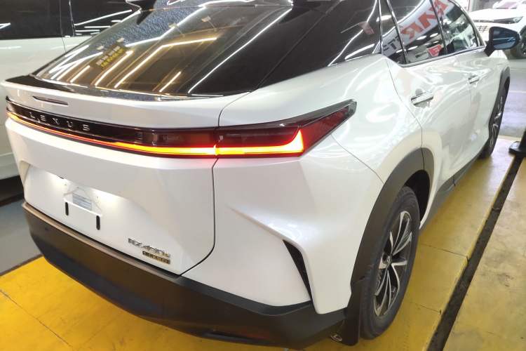 Used Lexus RZ 2023 450e All-Wheel Drive Luxury Edition