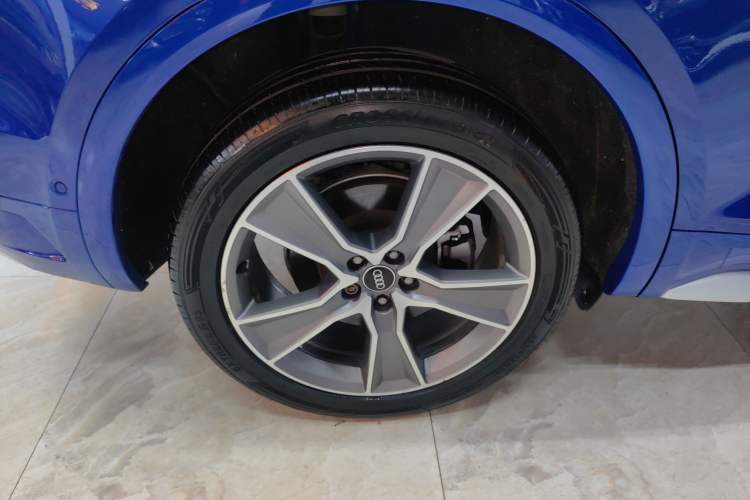 Used Audi Q5L 2021 45 TFSI Luxury Dynamic Edition Right Rear Wheel Hub