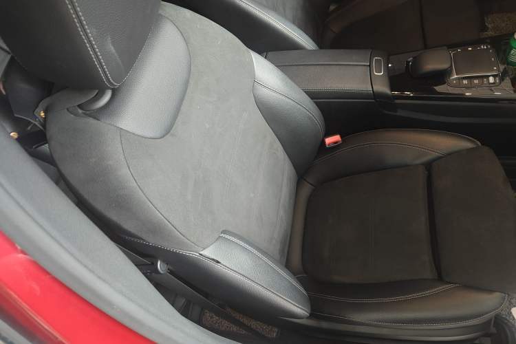 Used Mercedes-Benz A-Class 2020 Restyled A 200 L Sport Sedan Fashion Version
