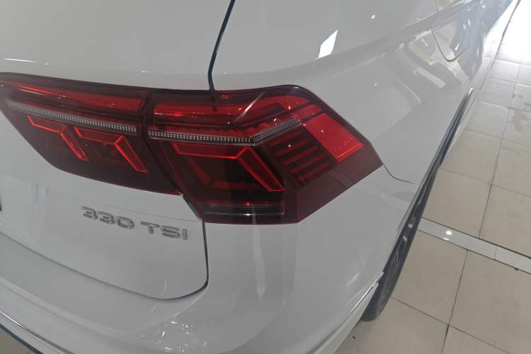 Used Volkswagen Tiguan L 2024 330TSI Automatic Two-Wheel Drive R-Line Enhanced Edition
