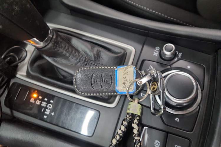 Used Mazda CX-4 2018 2.0L Automatic 2WD Blue Sky Exploration Edition China VI Standard
