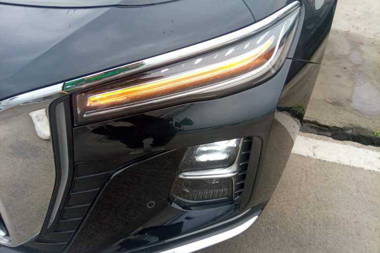 Used Hongqi H5 2025 1.5T DCT Qiyun 500 000th Unit Commemorative Edition
