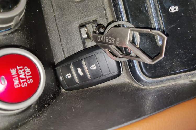 Used CHANGAN OSHAN CX70 2017 CX70T 1.5T Manual High-Performance Edition Vehicle Key