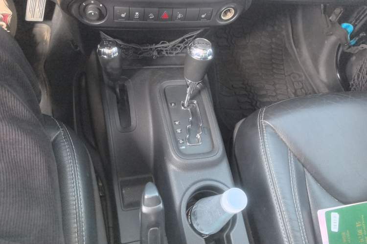 Used Jeep Wrangler 2015 3.6L Rubicon two-door model