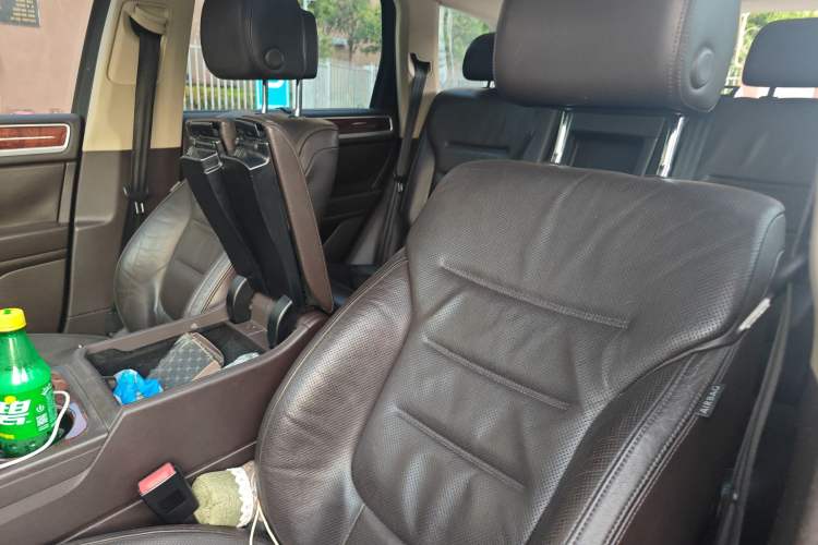 Used Volkswagen Touareg 2011 3.0 TSI Comfort Version
