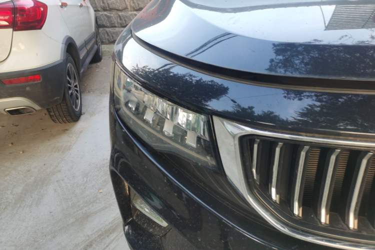 Used Geely Auto Haoyue 2022 1.8TD DCT Luxury 7-Seater Right Front Headlight