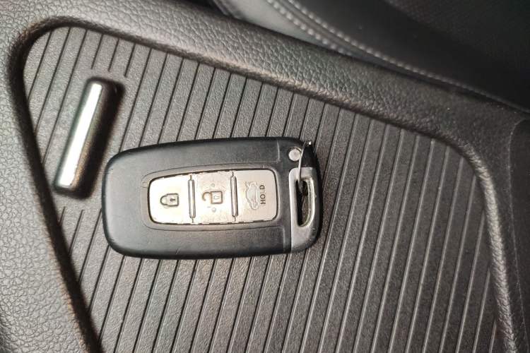 Used Kia K5 2012 2.0L Automatic DLX