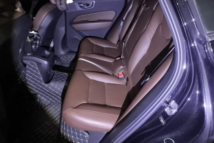 Used Volvo XC60 2022 B5 4x4 Zhiyi Luxury Edition