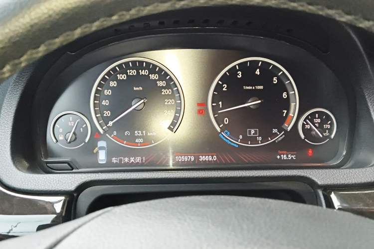 Used BMW 5 Series GT 2011 535i Elegant Edition Instrument Cluster