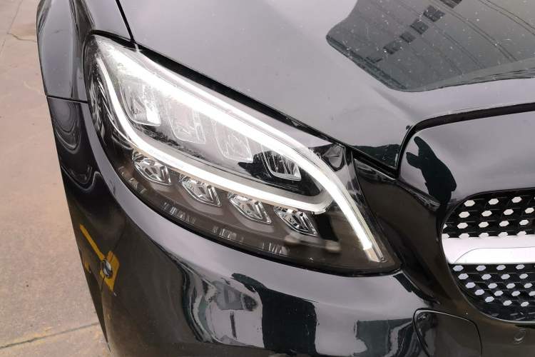 Used Mercedes-Benz C-Class 2020 Restyled C 260 L Sport Edition Right Front Headlight