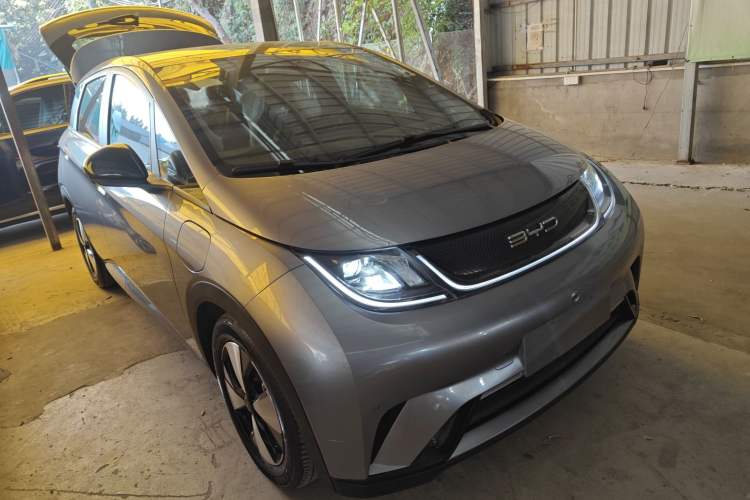 Used BYD Dolphin 2023 420 km Fashion Edition
