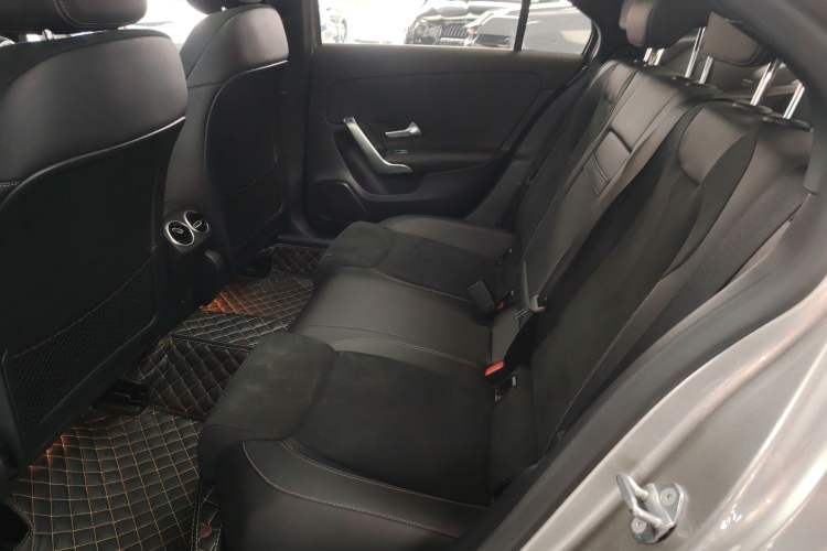 Used Mercedes-Benz A-Class 2021 A 200 L Sport Sedan Fashion Model
