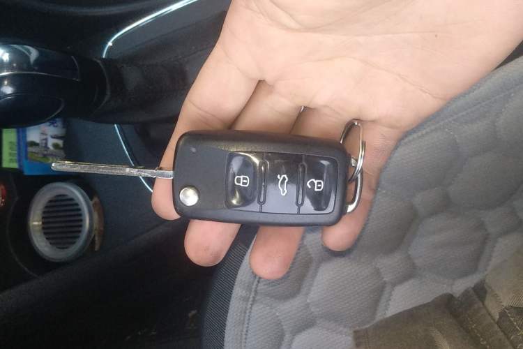 Used Volkswagen Polo 2014 1.6L Automatic Comfort Edition
