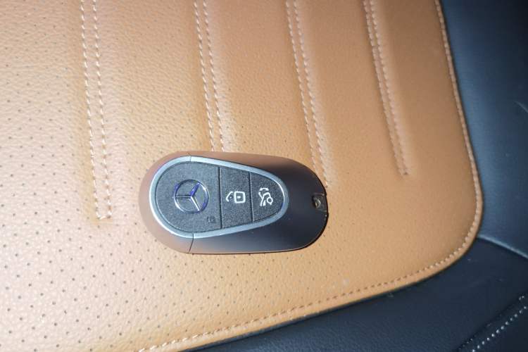 Used Mercedes-Benz GLC Coupe 2024 GLC 300 4MATIC Coupe SUV Vehicle Key