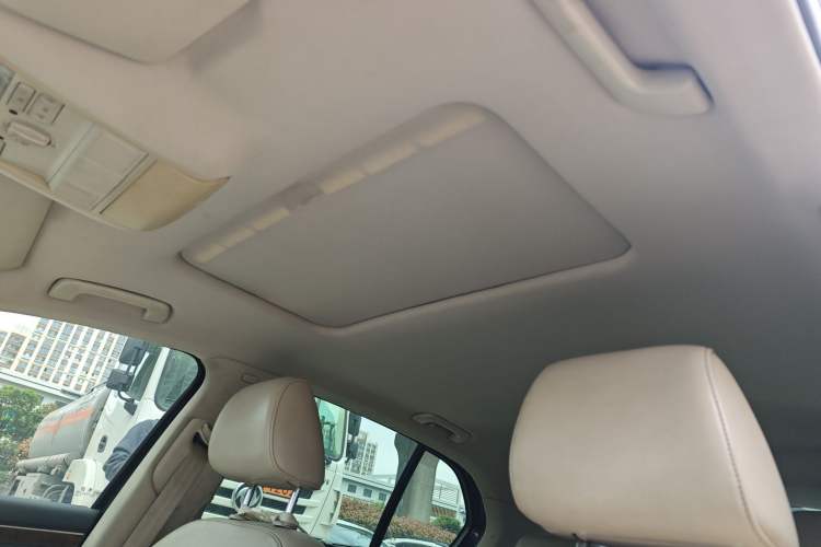 Used Skoda Superb 2013 2.0 TSI DSG Luxury Edition Headliner