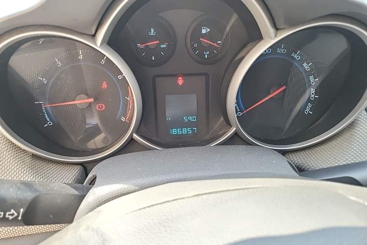 Used Chevrolet Cruze 2013 1.6L SE MT
