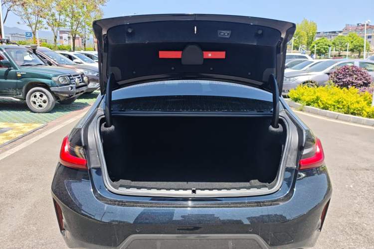 Used BMW 3 Series 2024 325Li M Sport Night Edition Package
