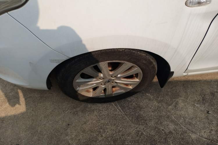 Used Cowin C3 2015 1.5L AMT Gold Diamond Edition
