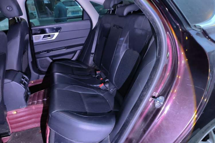 Used Jaguar XF 2016 XF 2.0T Two-Wheel-Drive Luxury Edition
